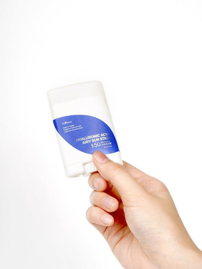 Isntree - Hyaluronic Acid Airy Sun Stick SPF 50+ PA++++